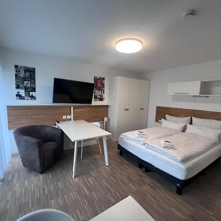 ゲストハウス New Age Boardinghaus P5 4*