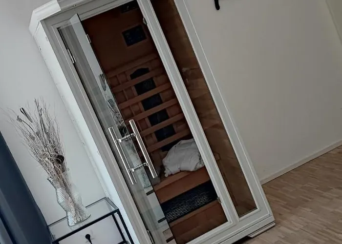 New Age Boardinghaus P5 ゲストハウス 4*