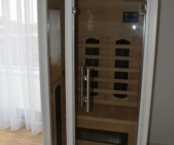 New Age Boardinghaus P5 ゲストハウス 4*